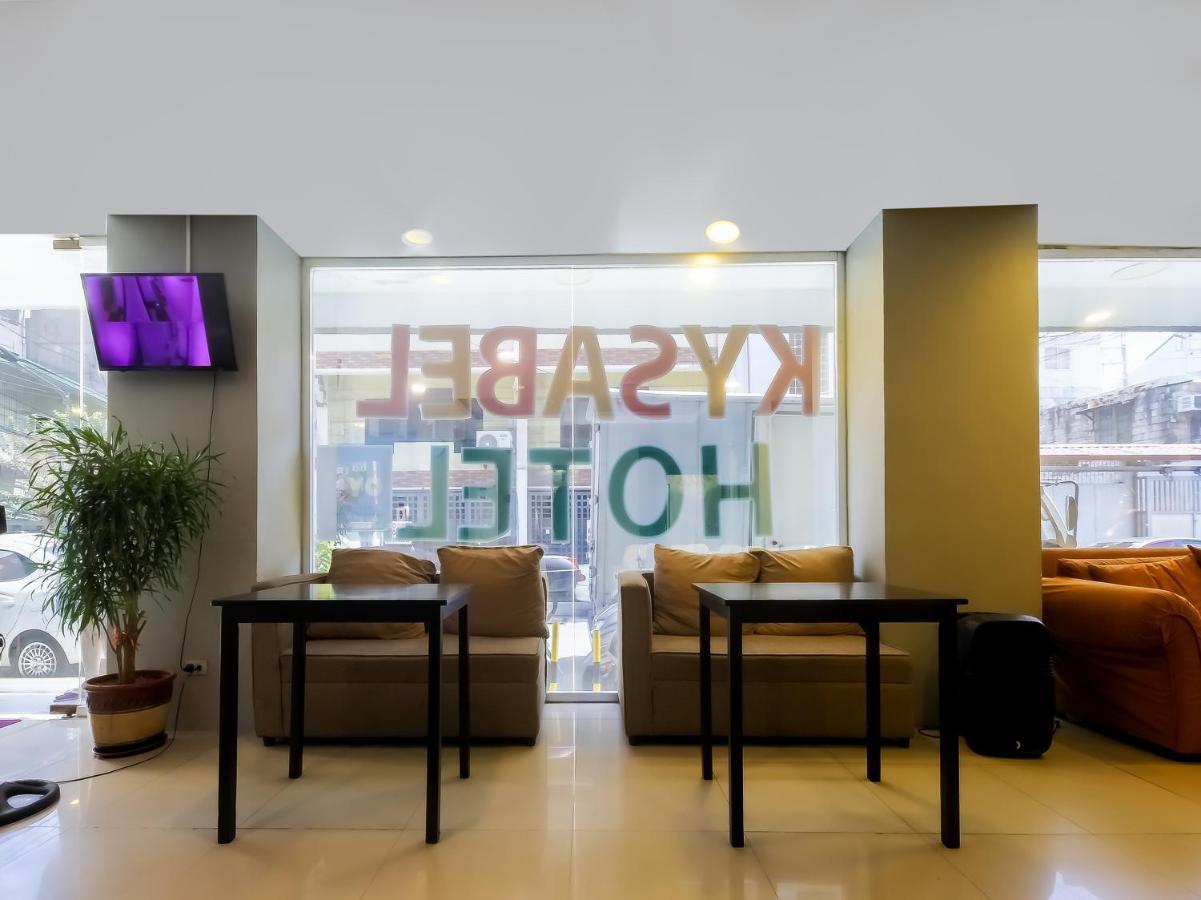 Vaccinated Staff - Oyo 837 Kysabel Hotel Paco ภายนอก รูปภาพ