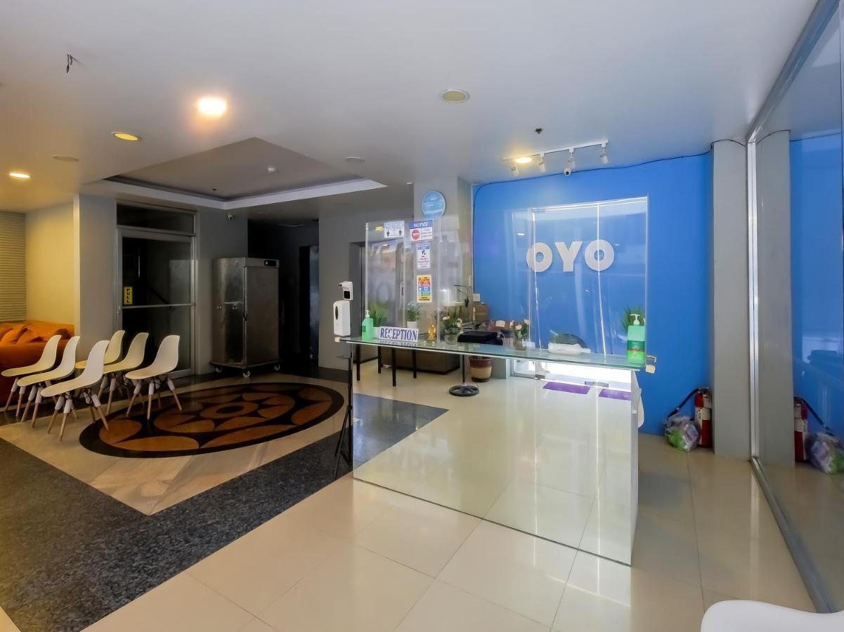 Vaccinated Staff - Oyo 837 Kysabel Hotel Paco ภายนอก รูปภาพ